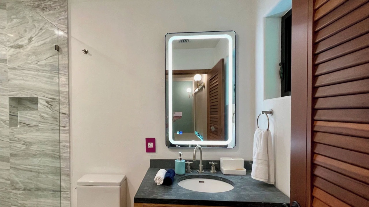 Photo of Bathroom in Hallandale Beach