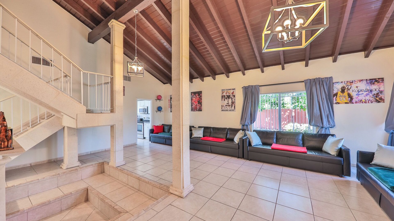 Photo of Livingroom in Ives Estates