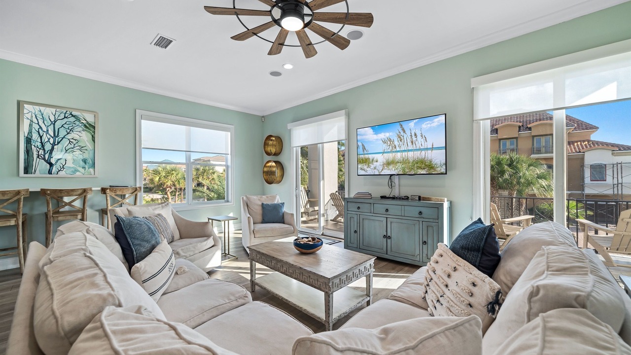 Photo of Livingroom in Alabama Gulf Coast