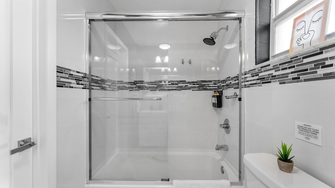 Photo of Bathroom in Miami Springs