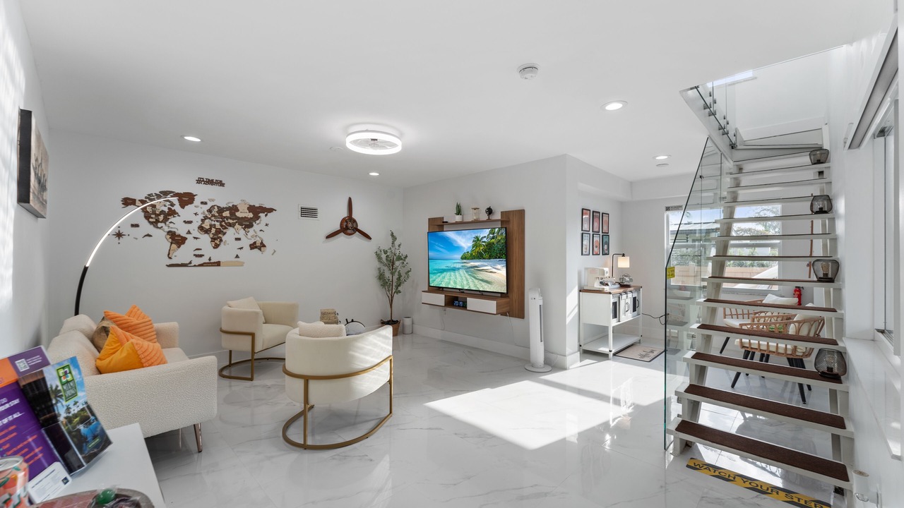 Photo of Livingroom in Miami Springs
