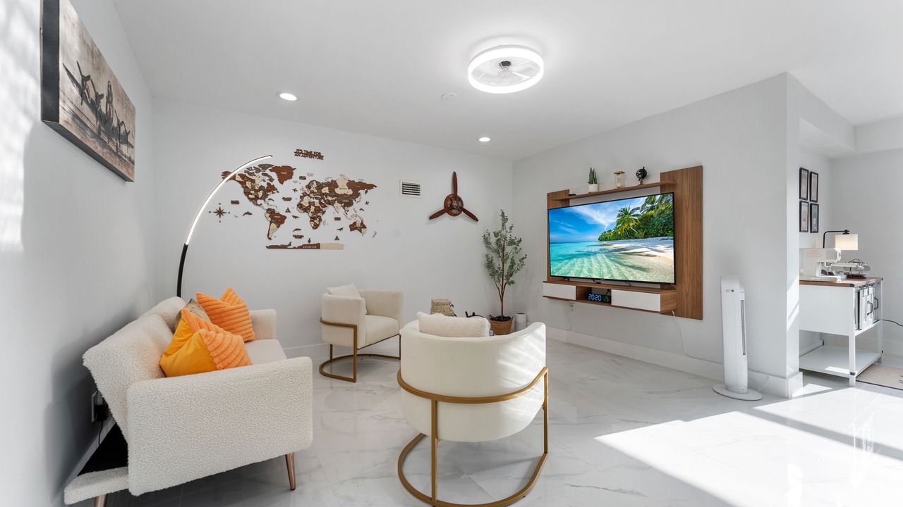 Photo of Livingroom in Miami Springs