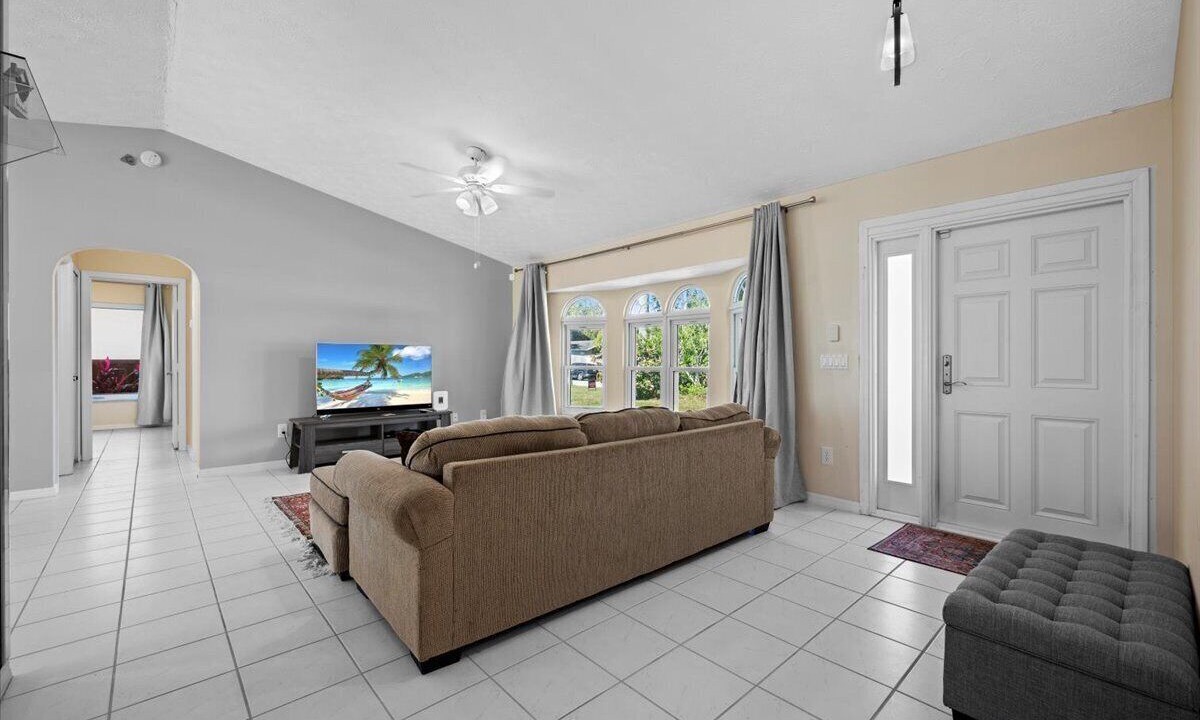 Photo of Livingroom in Port Saint Lucie