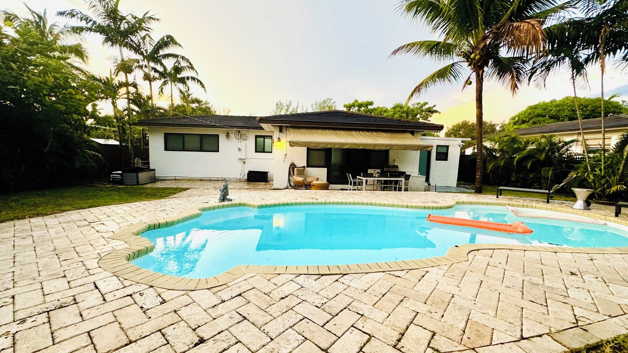 Photo of Outdoor in Biscayne Park