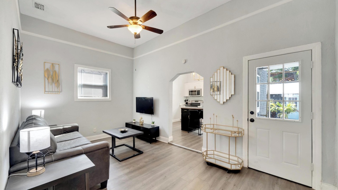 Photo of Livingroom in Ybor City