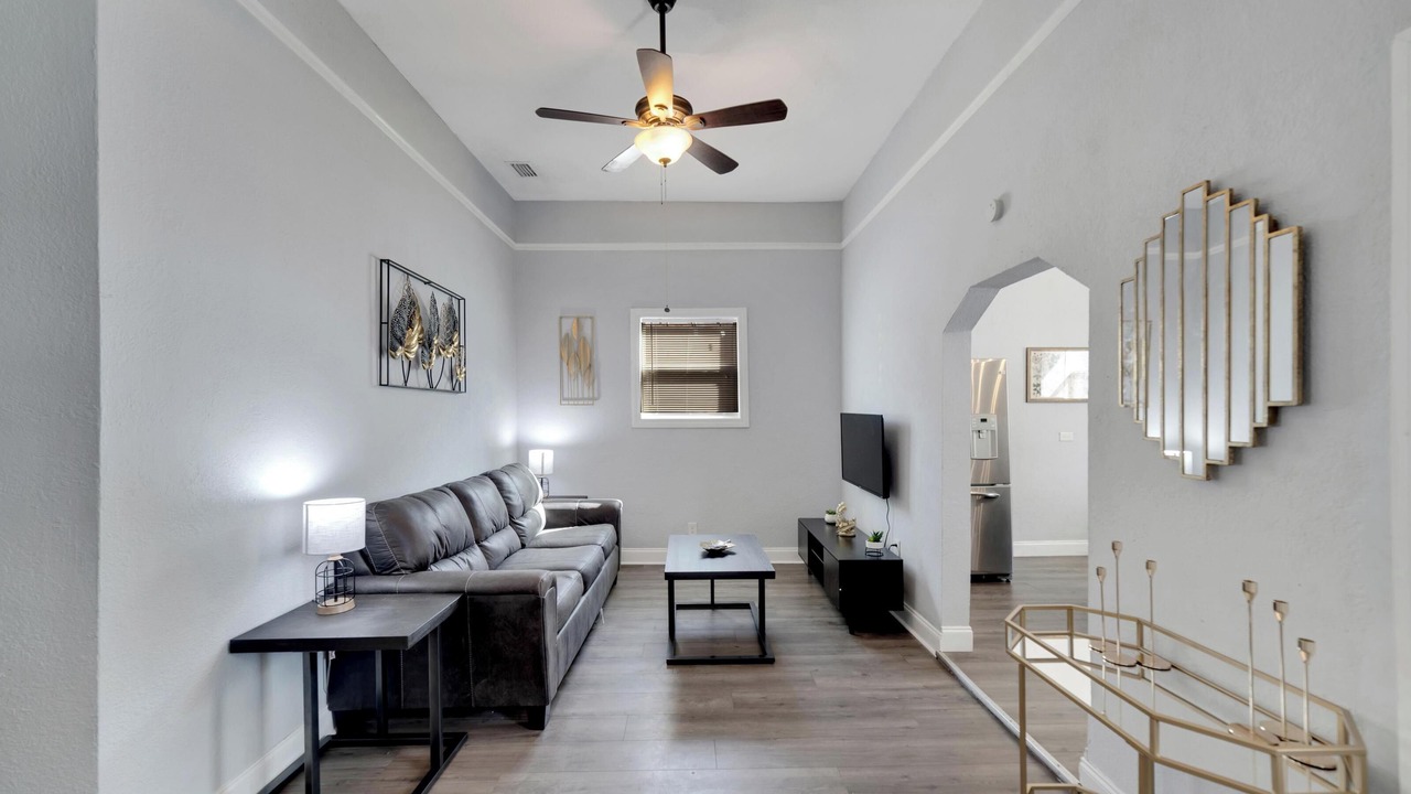 Photo of Livingroom in Ybor City