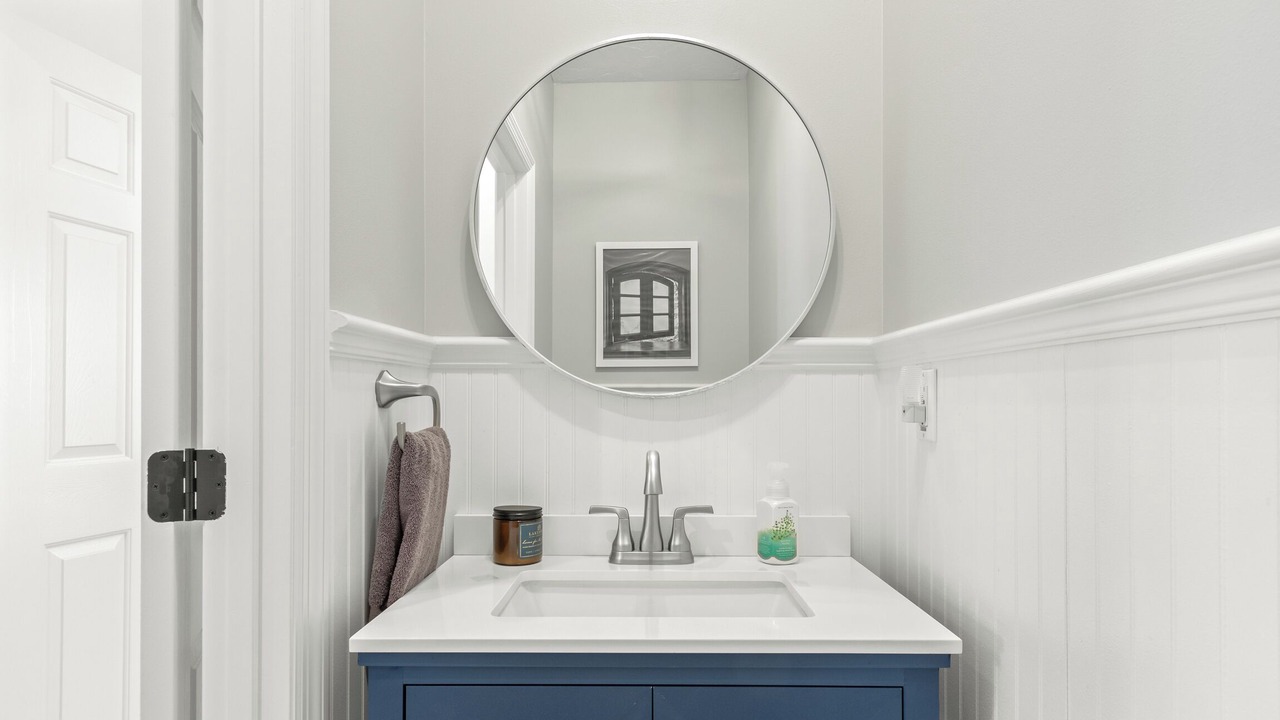 Photo of Bathroom in Candler