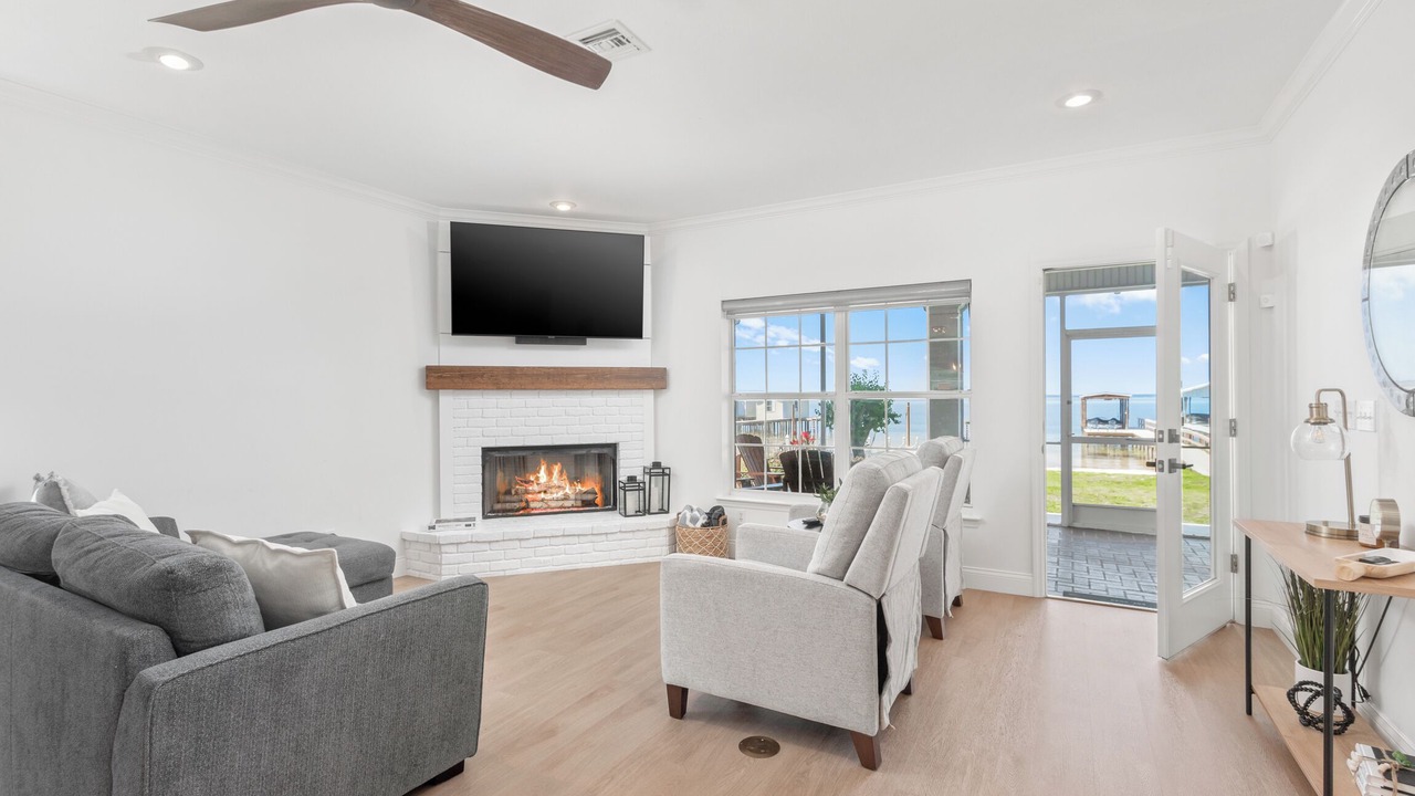 Photo of Livingroom in Candler