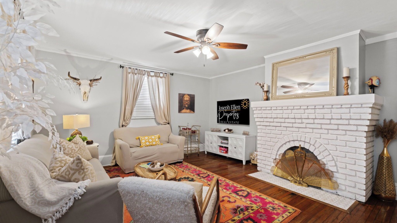 Photo of Livingroom in Riverside