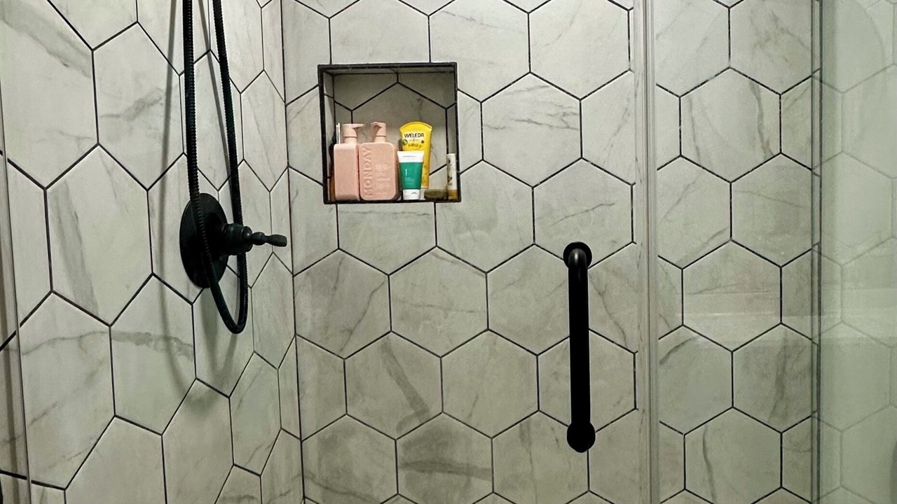 Photo of Bathroom in Truckland