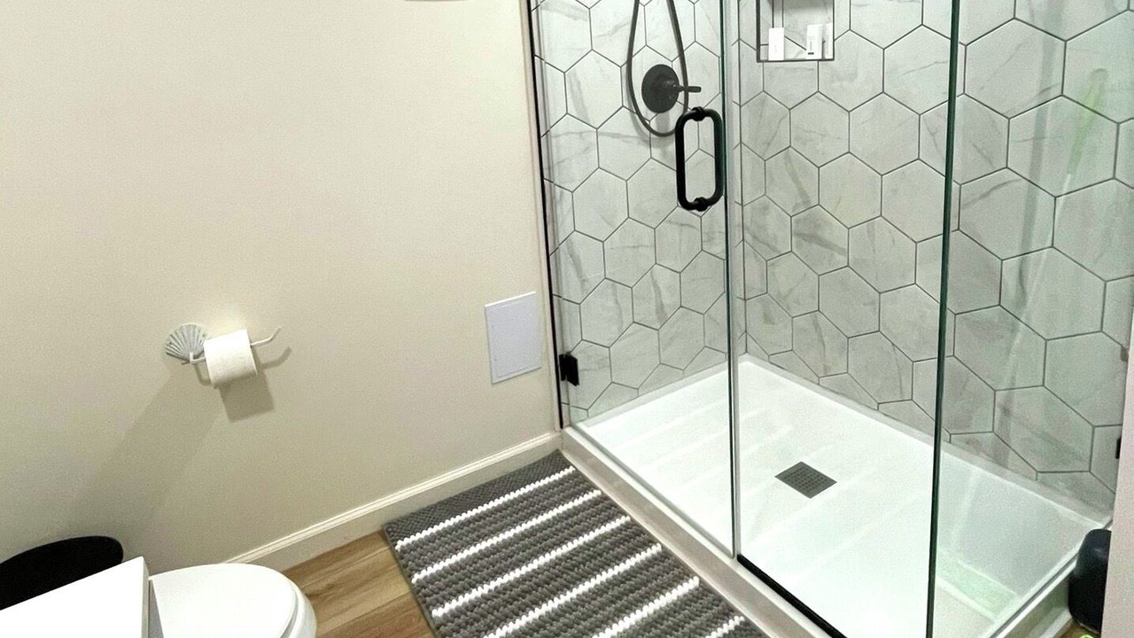 Photo of Bathroom in Truckland
