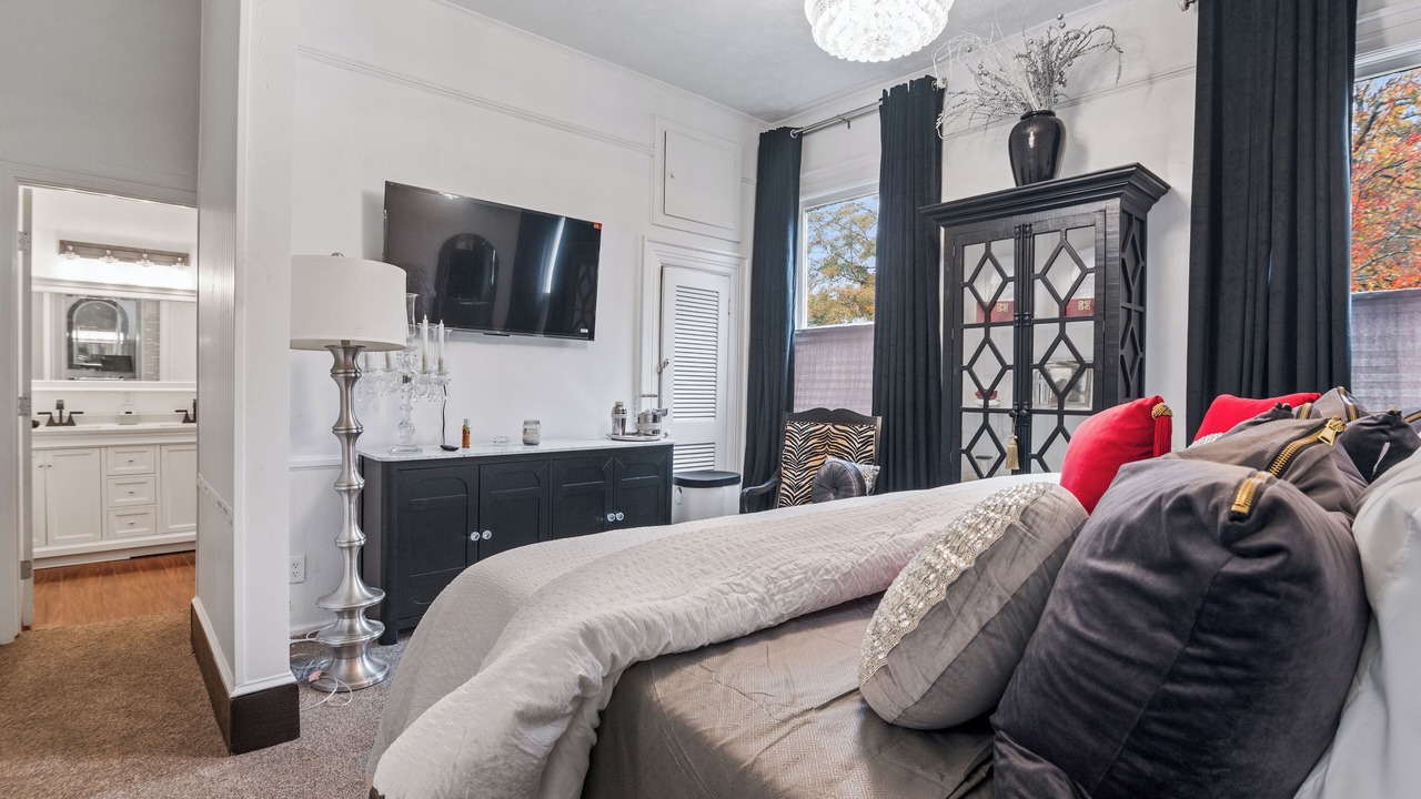 Photo of Bedroom in Opelika