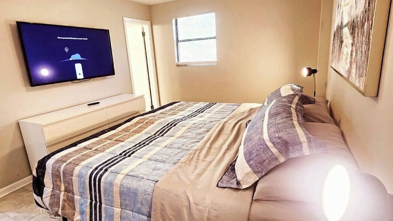 Photo of Bedroom in Westside