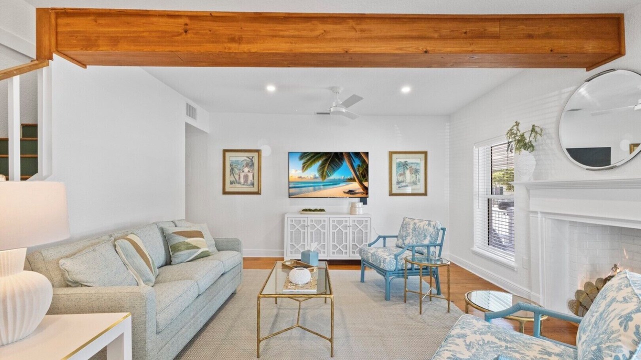Photo of Livingroom in Downtown Boca Grande Historic District