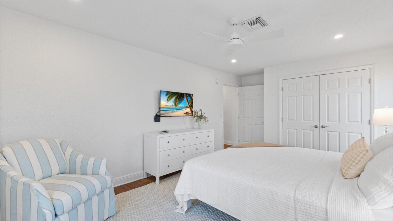 Photo of Bedroom in Downtown Boca Grande Historic District