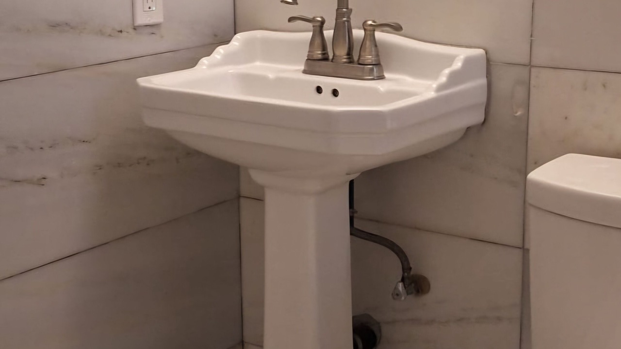 Photo of Bathroom in Cutler Bay