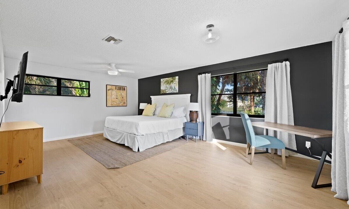 Photo of Bedroom in Jupiter Farms