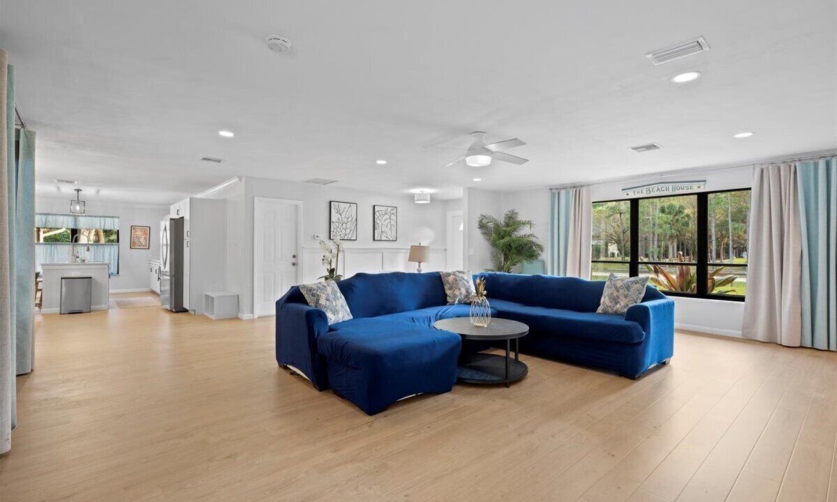 Photo of Livingroom in Jupiter Farms