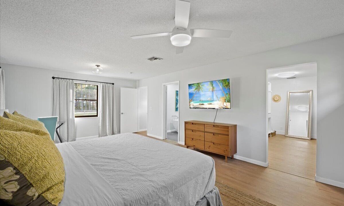 Photo of Bedroom in Jupiter Farms