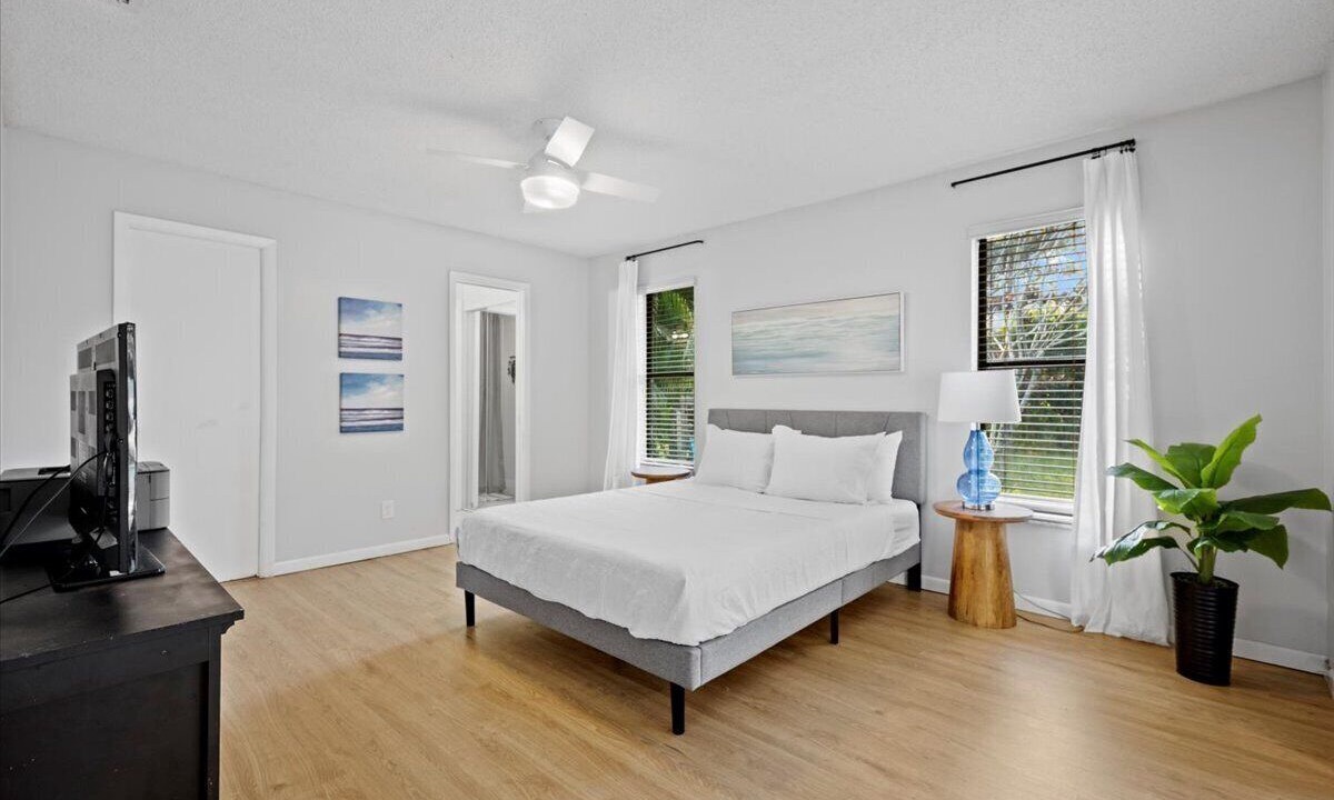 Photo of Bedroom in Jupiter Farms
