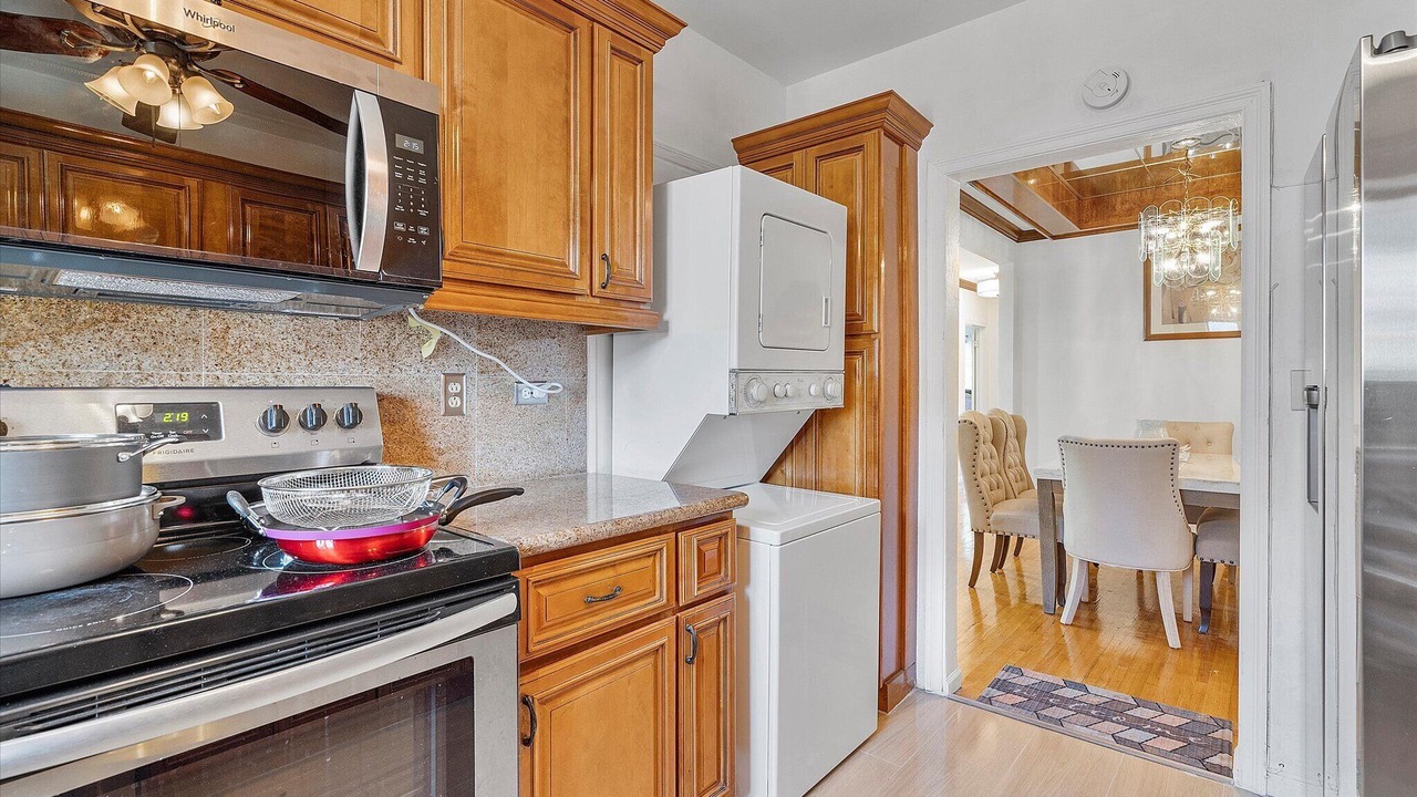Photo of Kitchen in Golden Glades