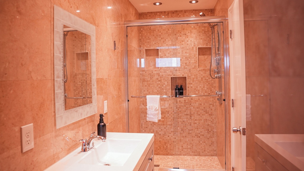 Photo of Bathroom in North Central Hollywood