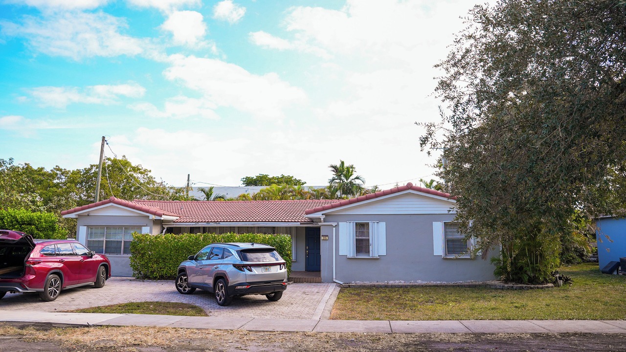 Photo of Outdoor in North Central Hollywood