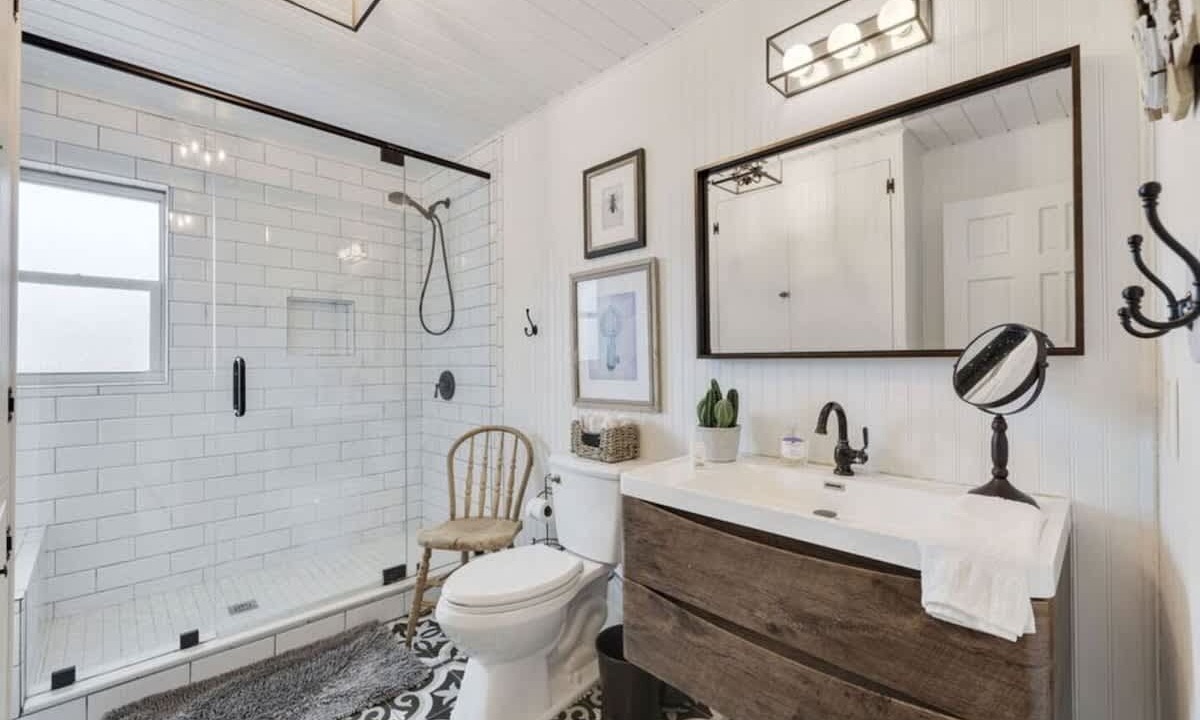 Photo of Bathroom in Indian Shores