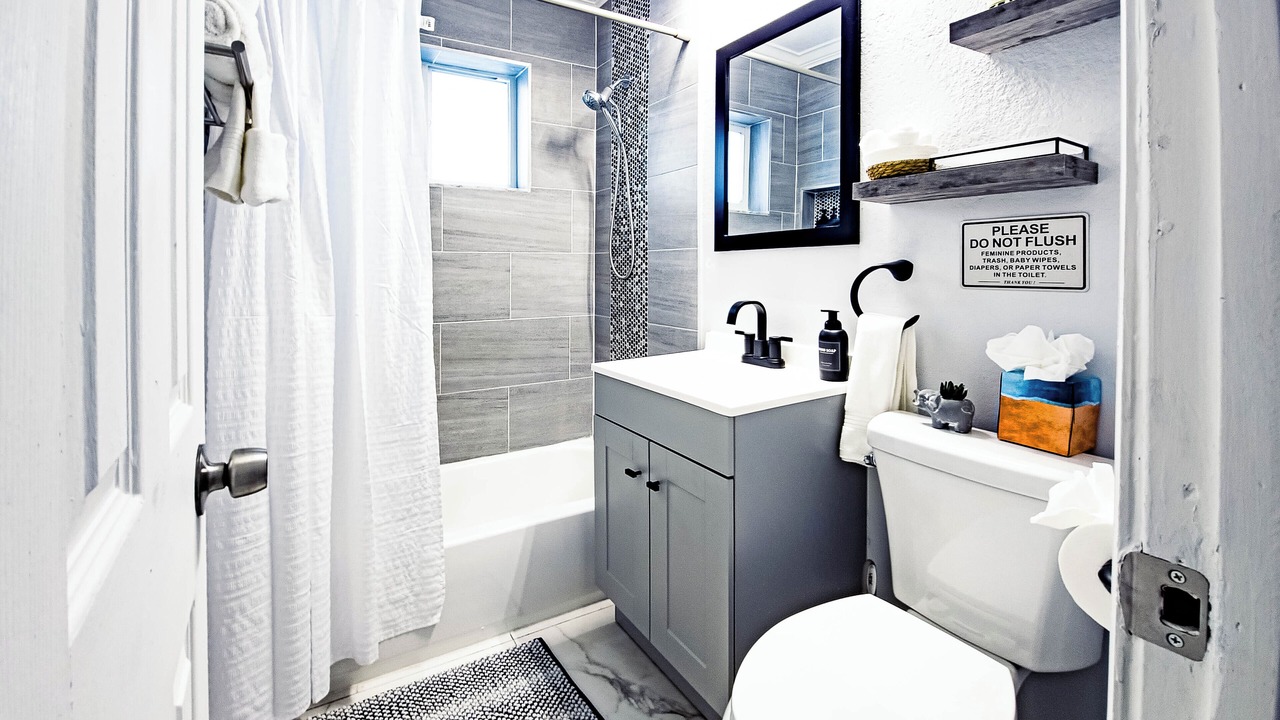 Photo of Bathroom in Driftwood