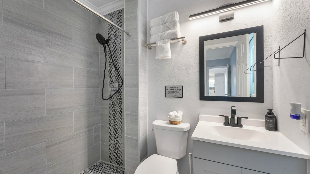 Photo of Bathroom in Driftwood