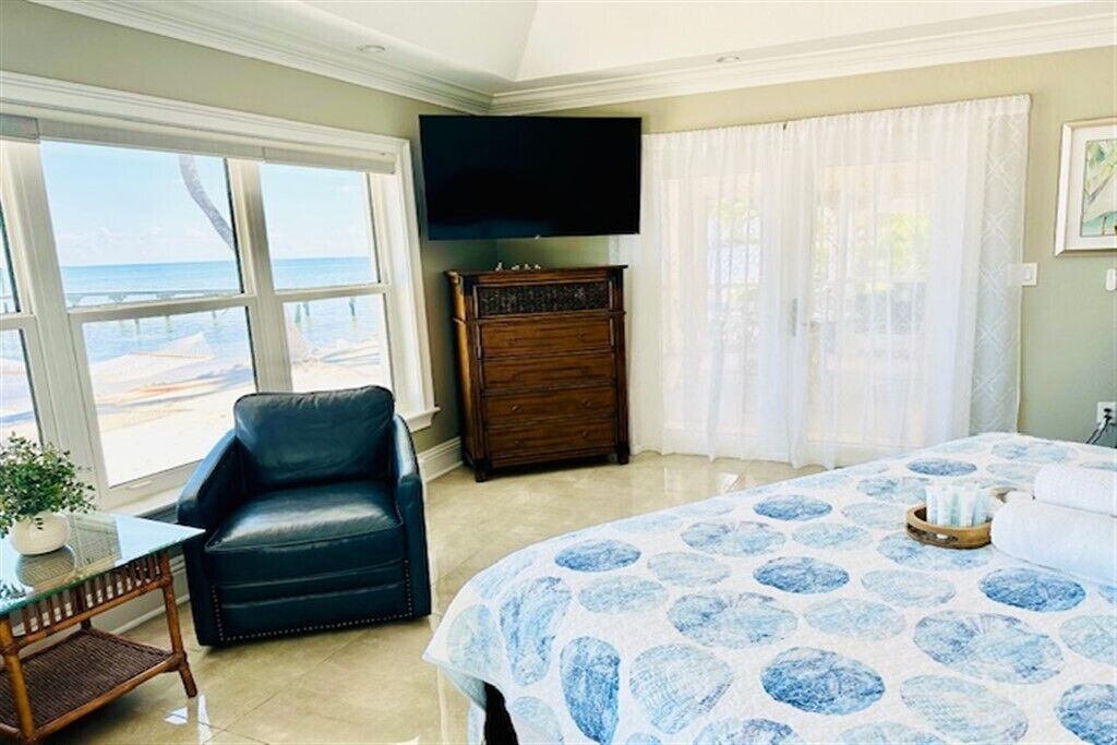 Photo of Bedroom in Islamorada