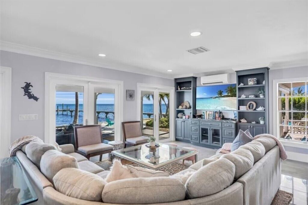 Photo of Livingroom in Islamorada