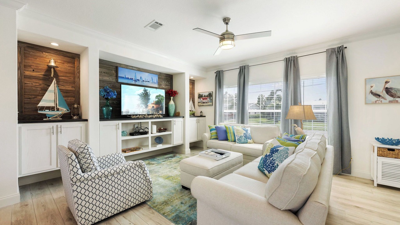 Photo of Livingroom in Taylor Creek