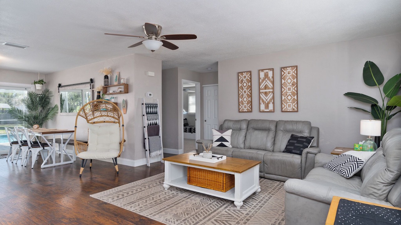 Photo of Livingroom in New Smyrna Beach