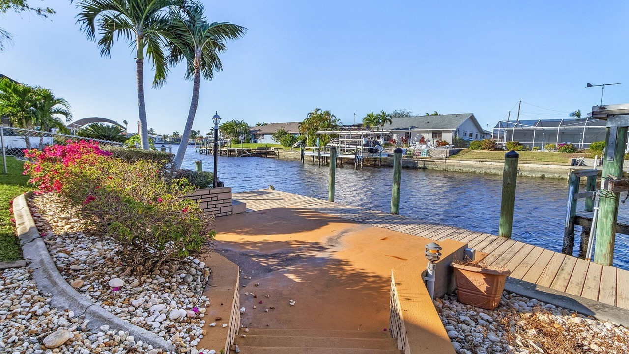 Photo of Outdoor in Lochmoor Waterway Estates