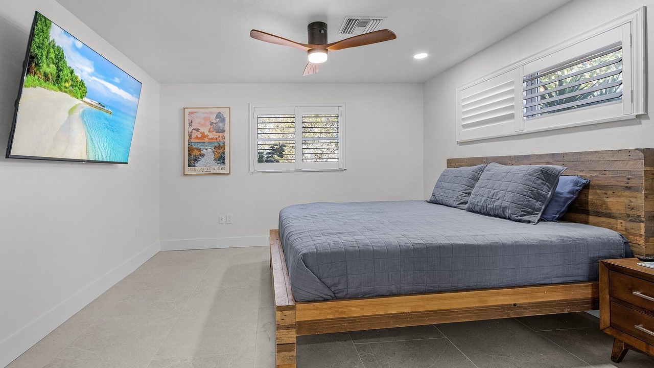 Photo of Bedroom in Lochmoor Waterway Estates