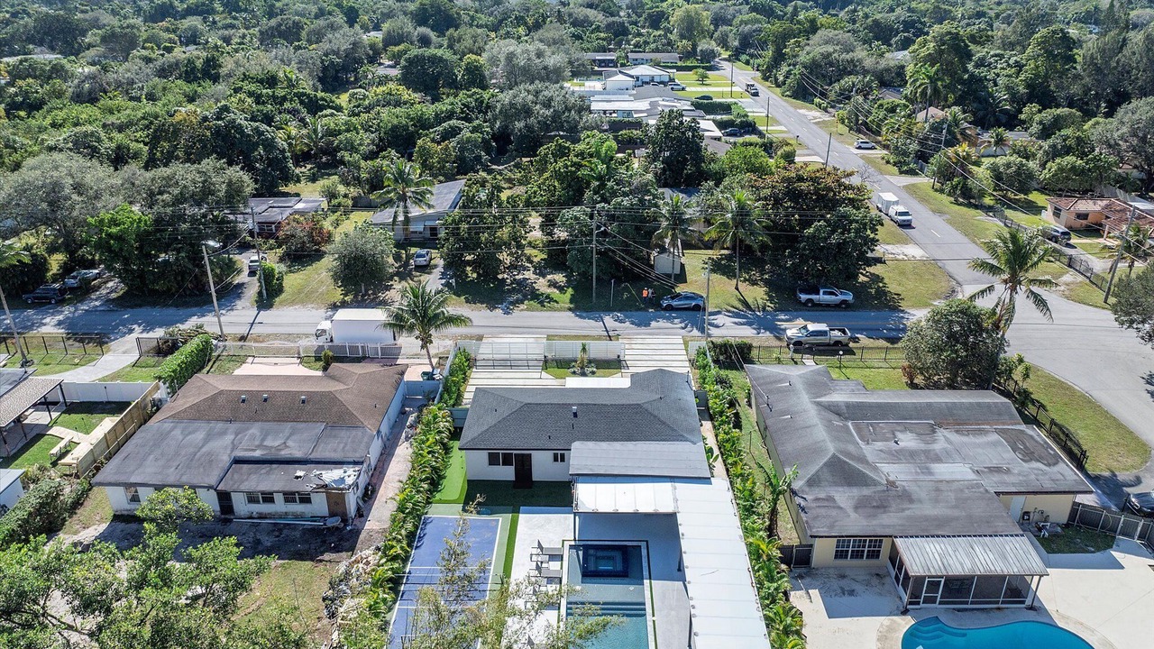 Photo of Outdoor in Golden Glades