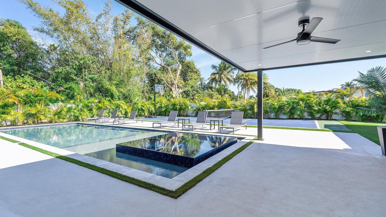 Photo of Outdoor in Golden Glades
