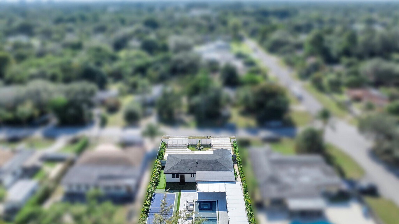 Photo of Outdoor in Golden Glades