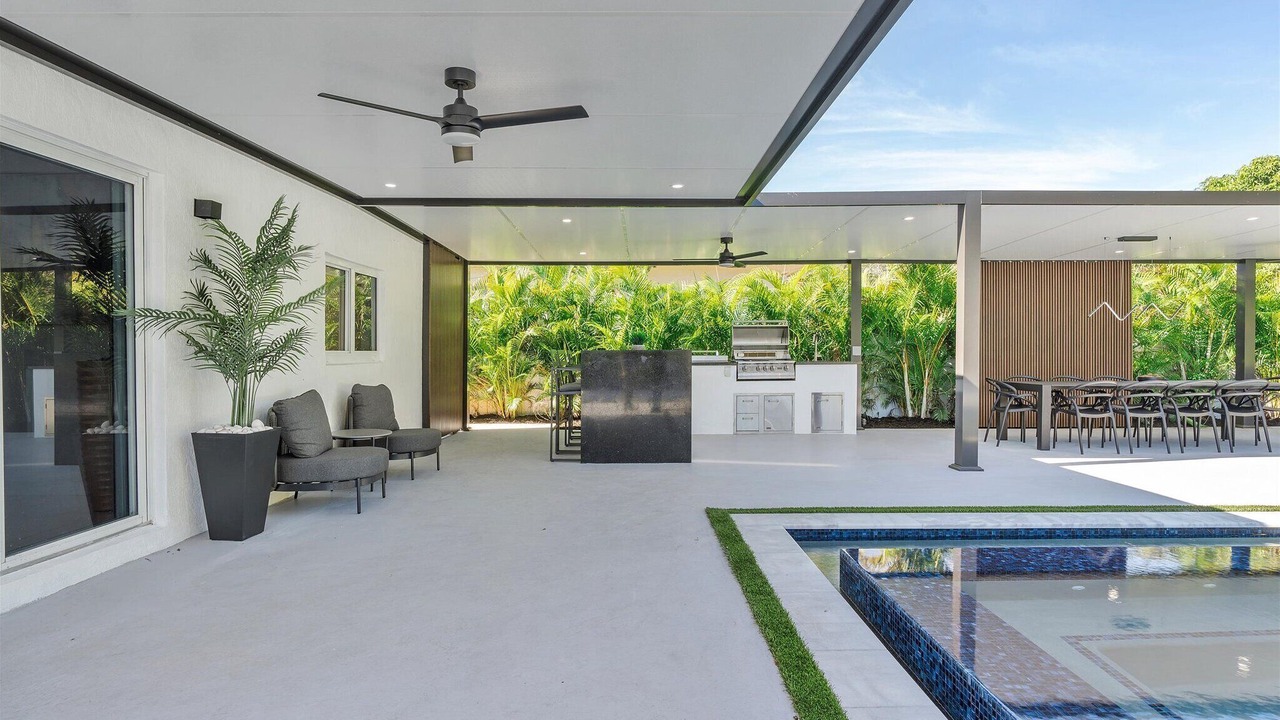 Photo of Outdoor in Golden Glades