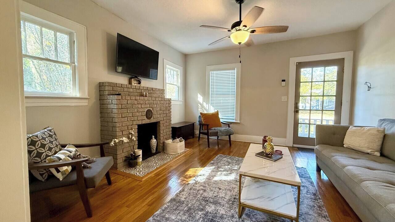 Photo of Bedroom in Riverside