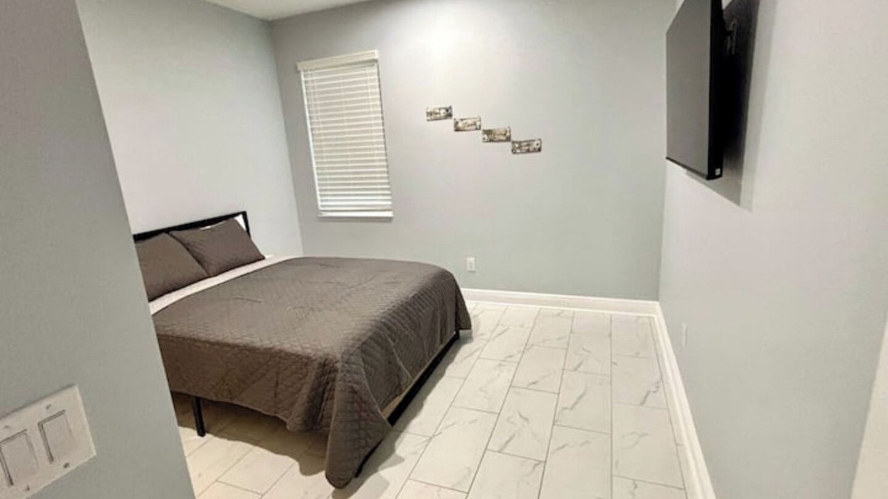 Photo of Bedroom in Lake Magdalene