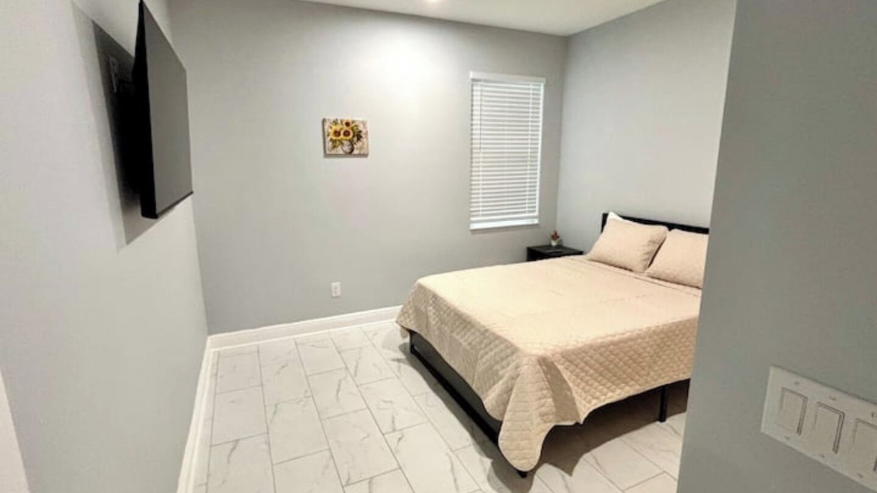Photo of Bedroom in Lake Magdalene