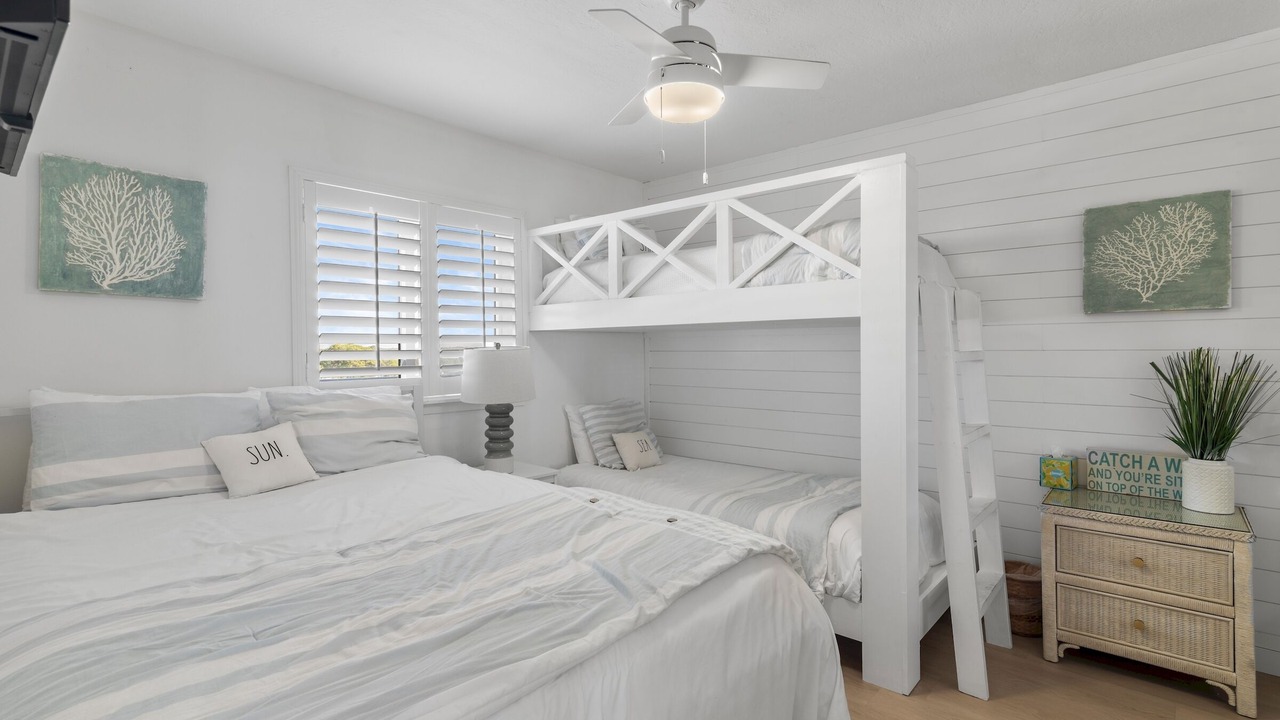 Photo of Bedroom in Beach District