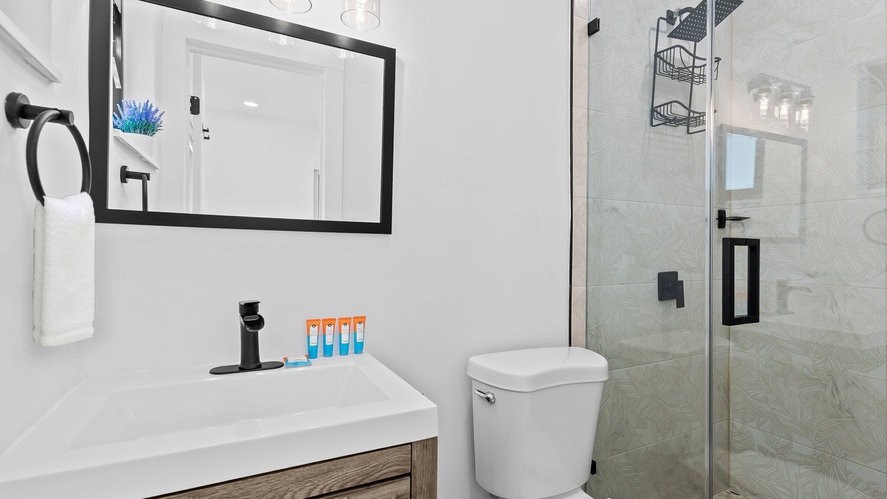 Photo of Bathroom in Hallandale Beach