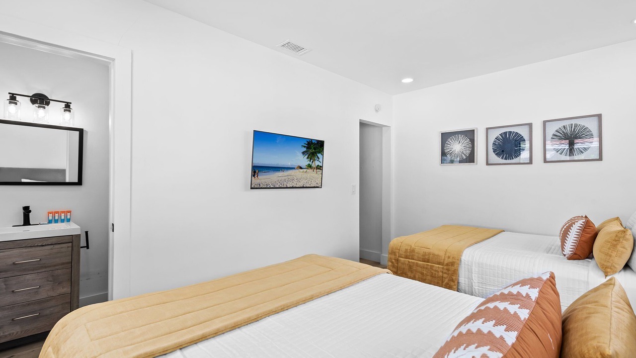 Photo of Bedroom in Hallandale Beach