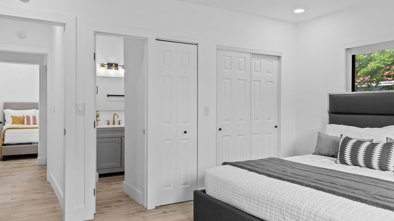 Photo of Bedroom in Hallandale Beach