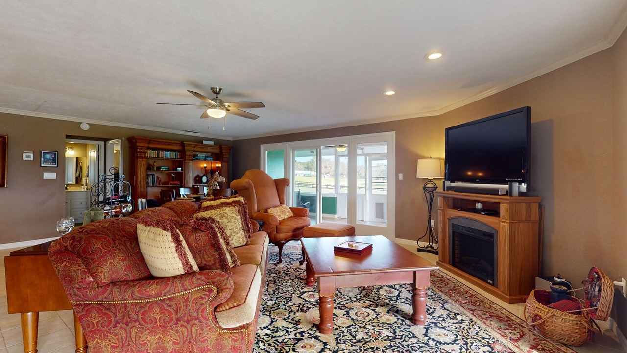 Photo of Livingroom in Micanopy