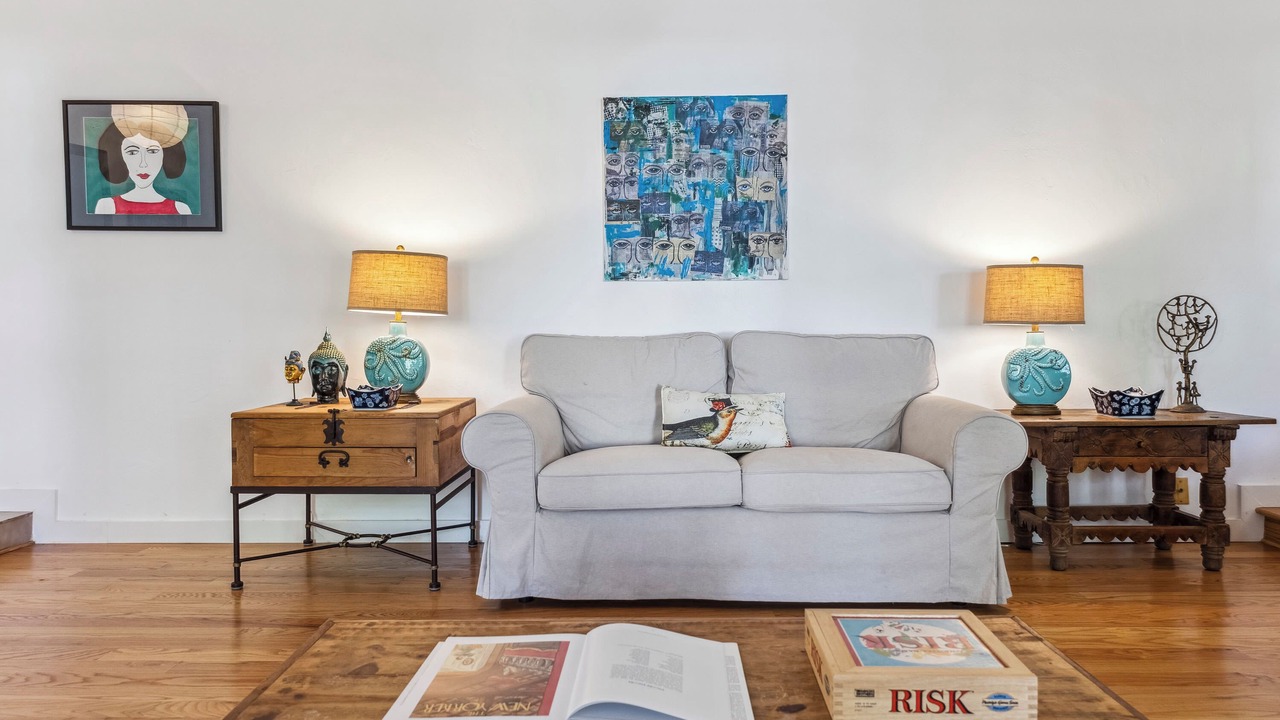 Photo of Livingroom in Pinecrest