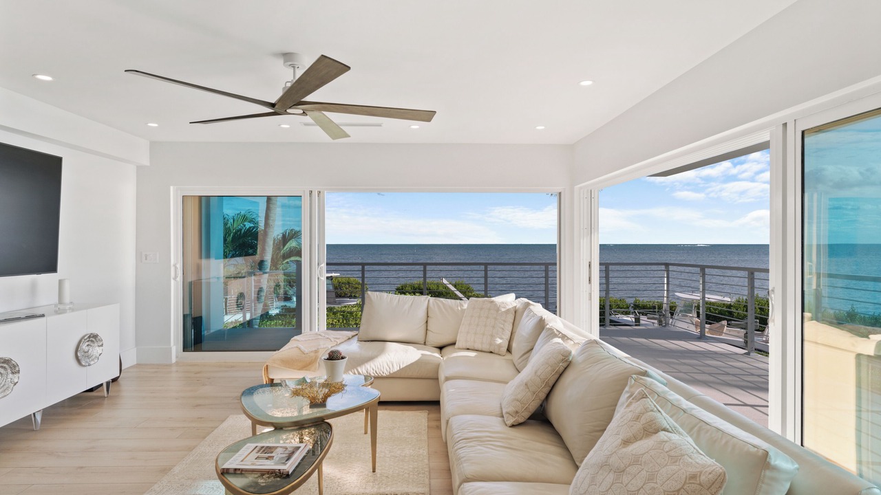 Photo of Livingroom in Islamorada